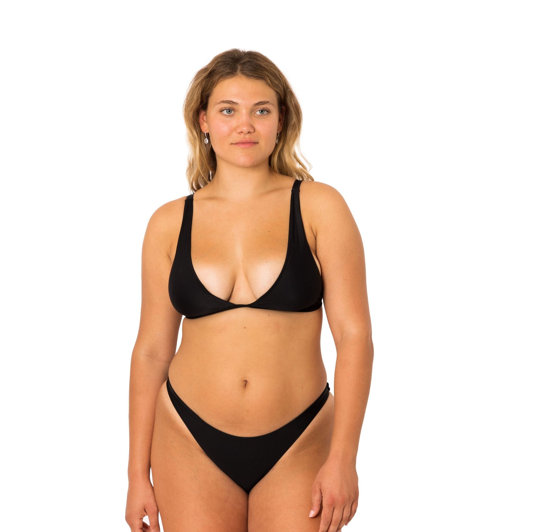 Seamless full coverage bathing suit bottom in black front